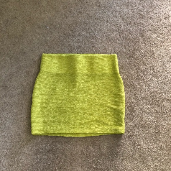 BCBG skirt - Picture 1 of 4